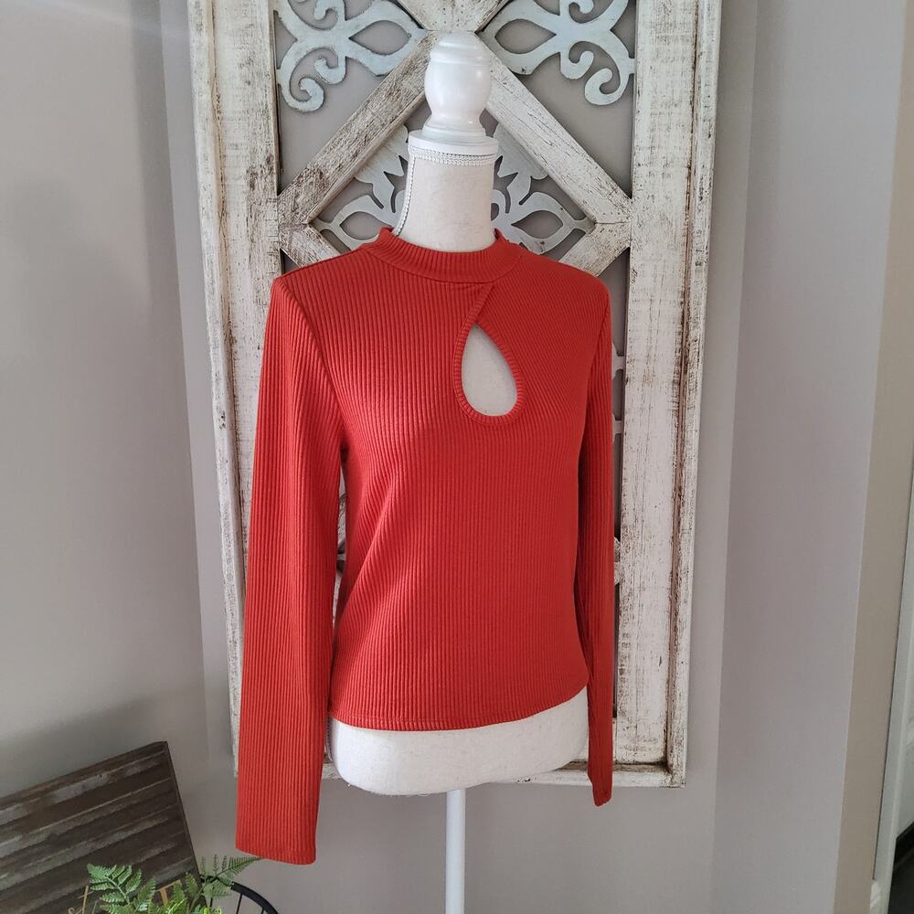 Almost Famous Junior Long Sleeve Ribbed Mock Neck Cutout Knit Top Burnt Orange